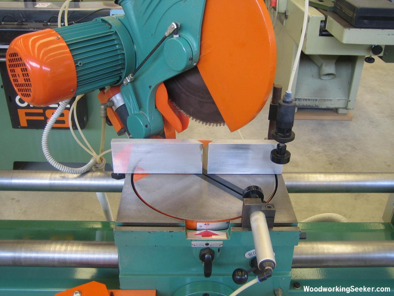 Second hand discount mitre saw